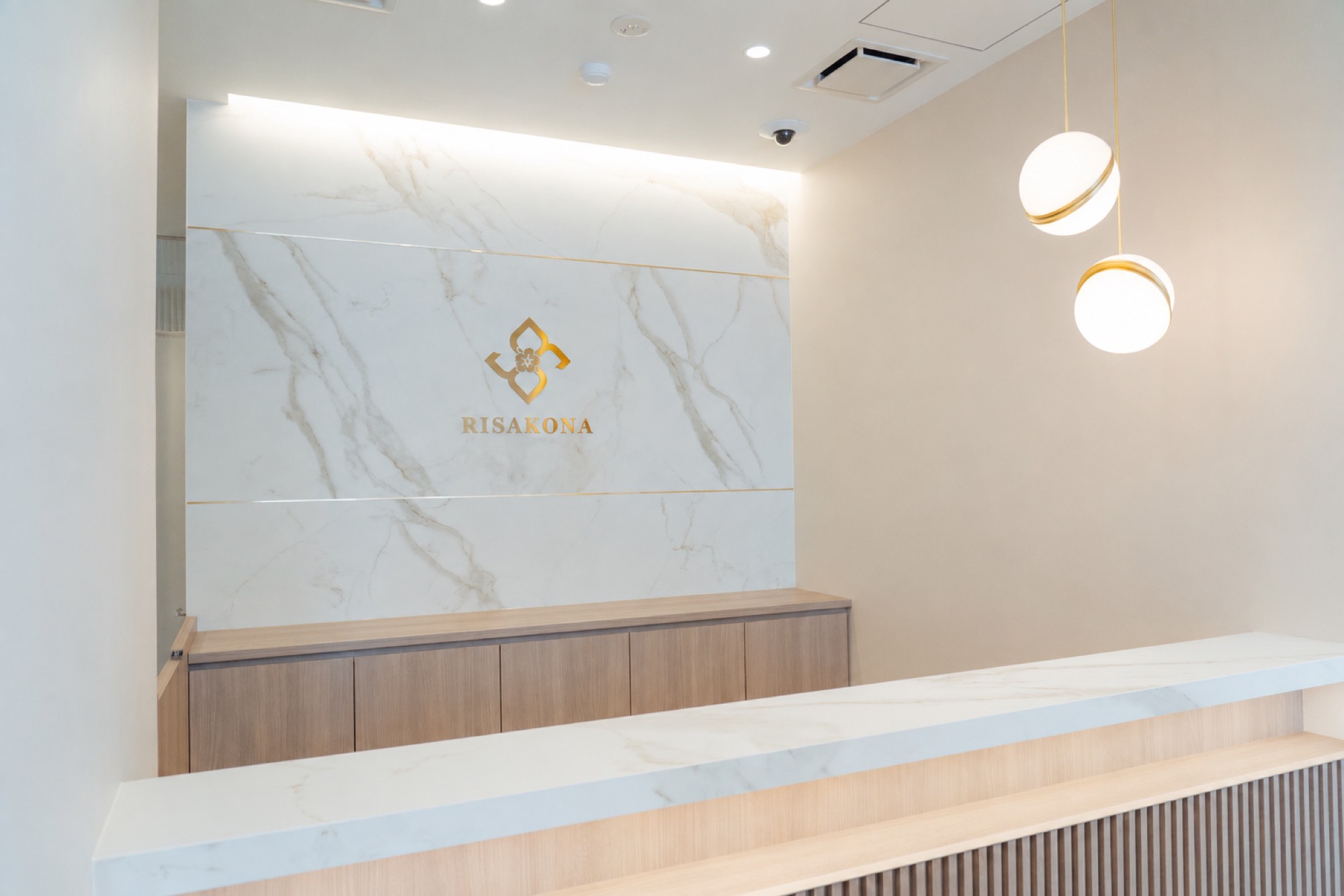 RISAKONA SKIN CLINIC受付